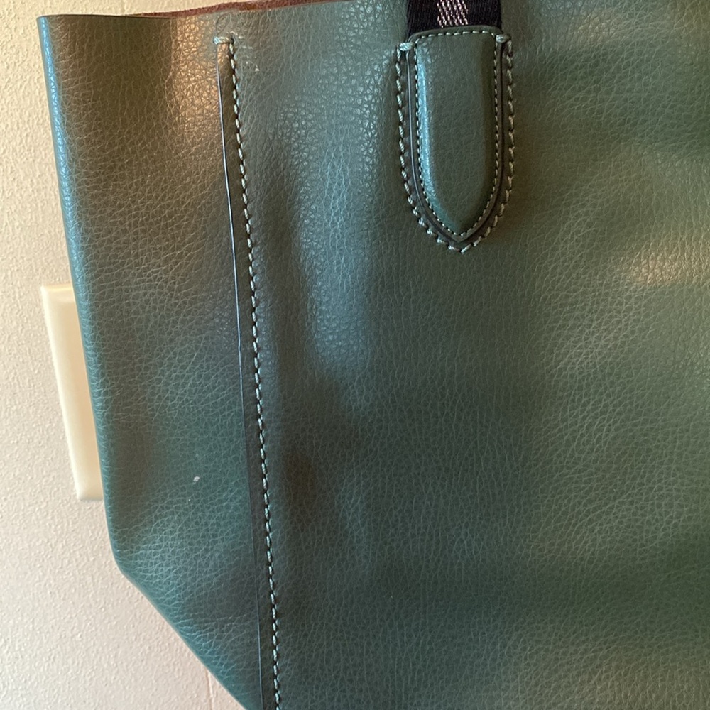 COACH || Tote Bag & Wristlet - Picture 4 of 5